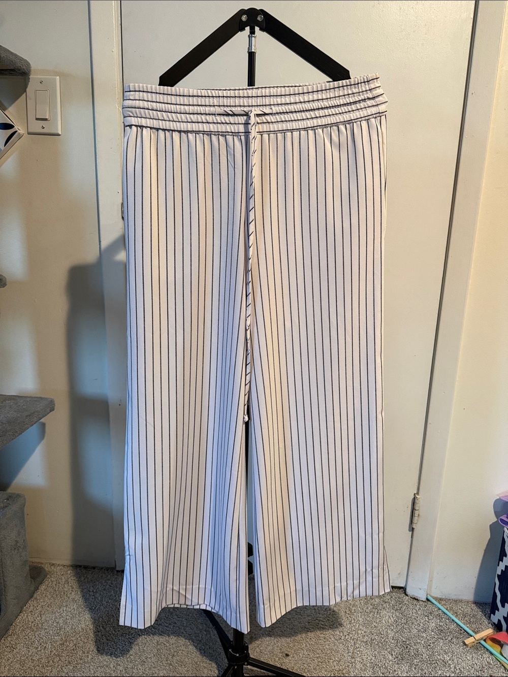 New York & Company White Wide-Leg Pinstripe Boot-Cut Pants